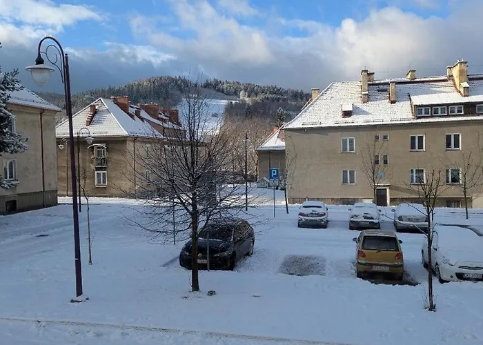 Po Stronie Gor - Stoki Narciarskie, Kapielisko, Trasy Rowerowe *